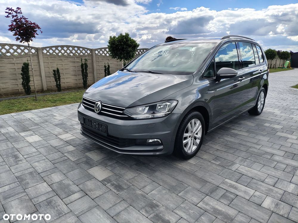 Volkswagen Touran - 3