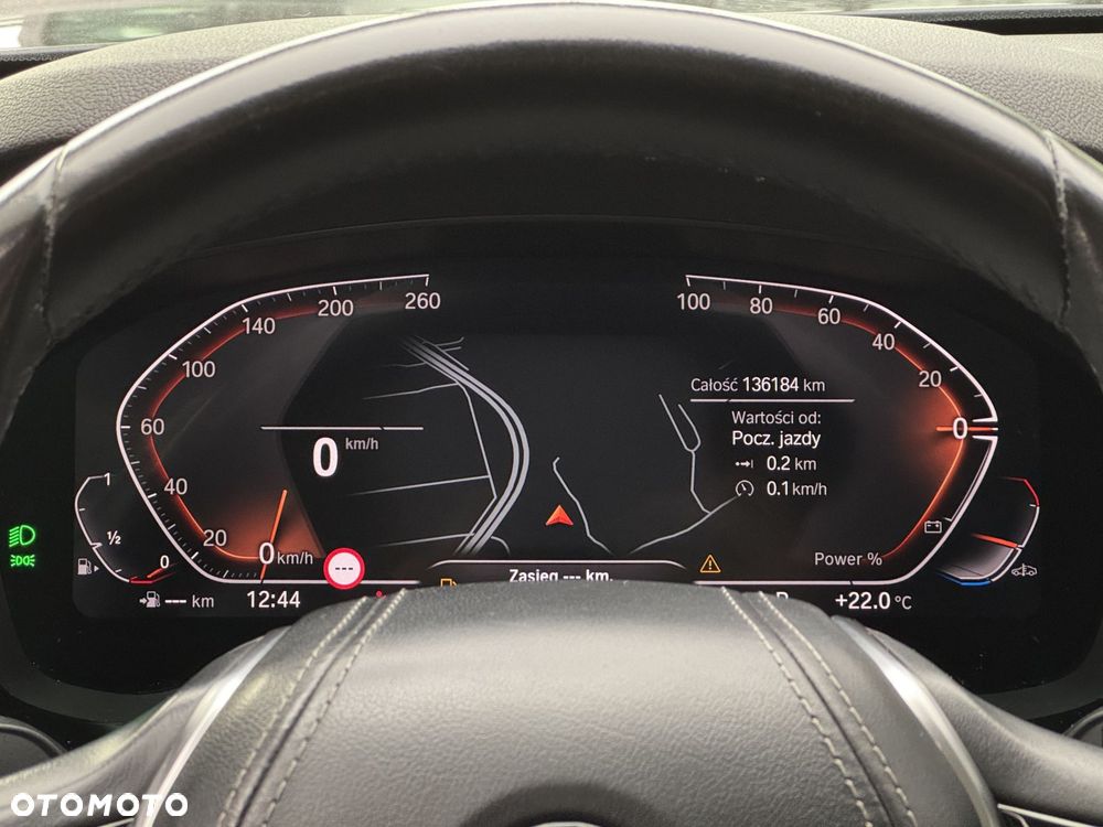 BMW Seria 5 520i mHEV - 18