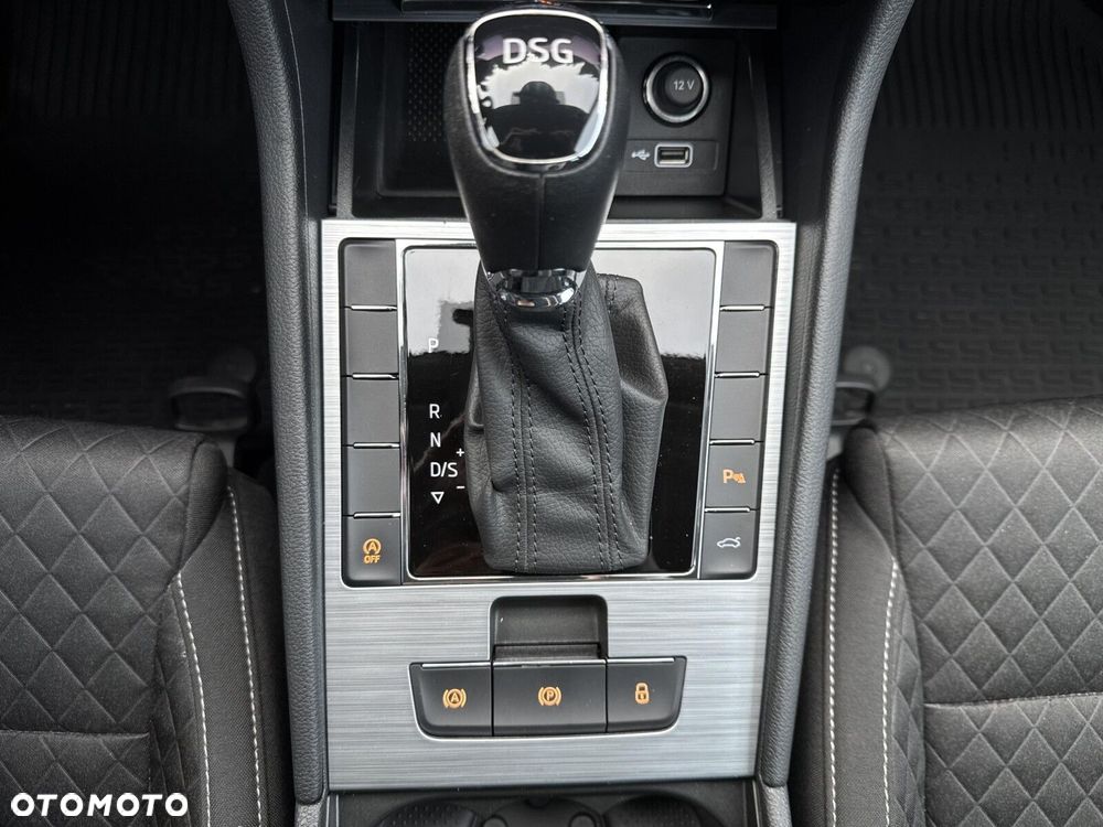 Skoda Superb 1.5 TSI Ambition DSG - 17