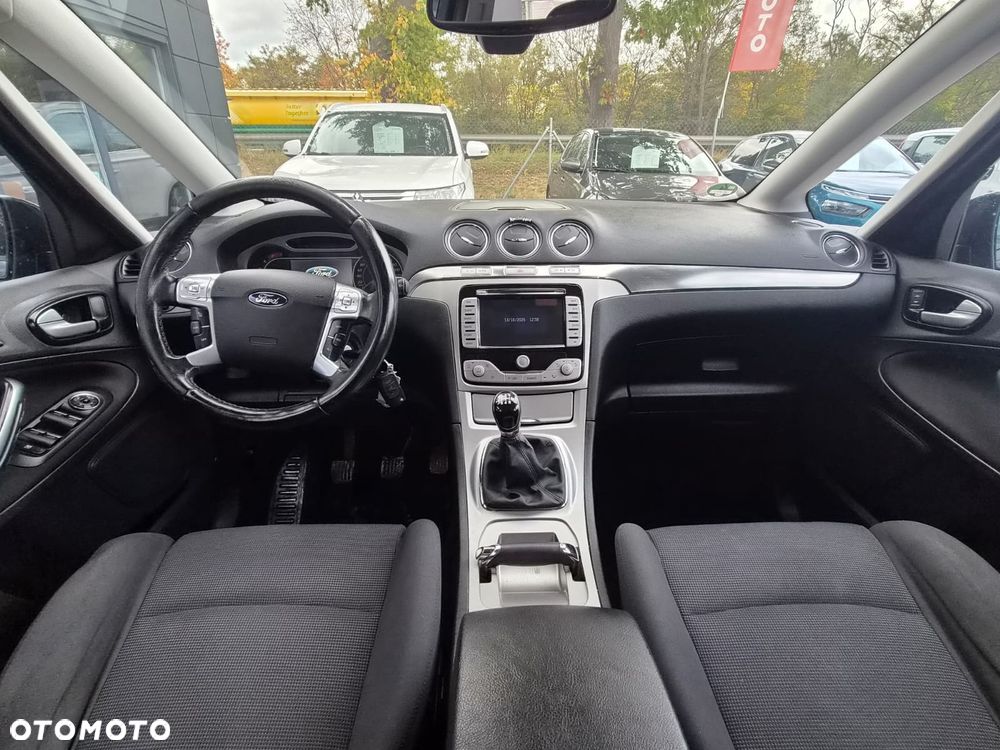 Ford S-Max 2.0 Titanium - 26