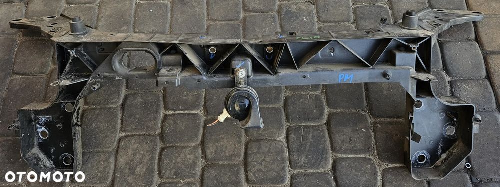 Renault Clio III 3 pas przedni wzmocnienie przód górne