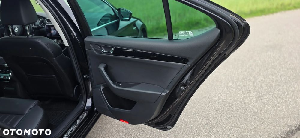 Skoda Superb 2.0 TSI 4x4 L&K DSG - 23