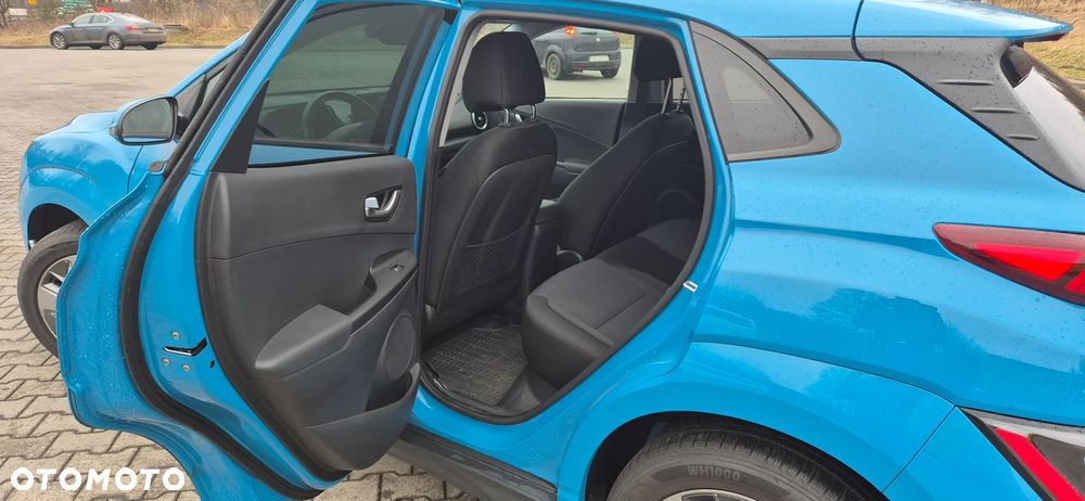 Hyundai Kona 64kWh Premium - 6