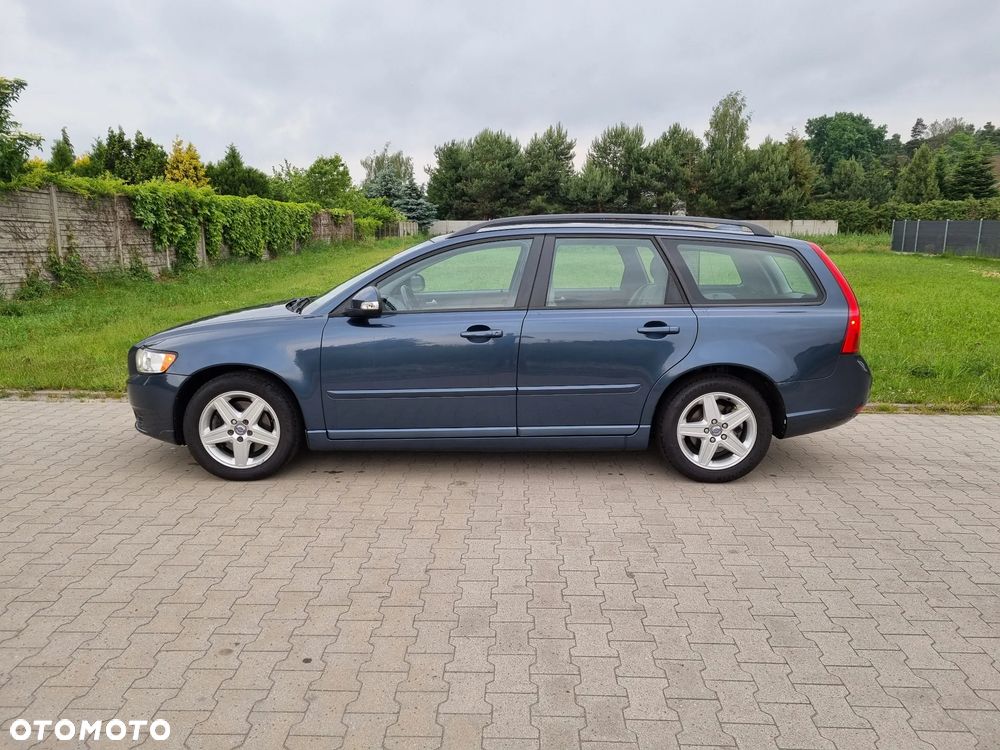 Volvo V50 - 1