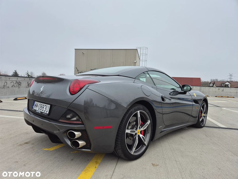 Ferrari California - 4