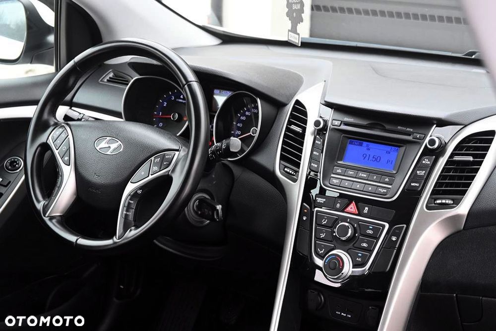 Hyundai i30 1.4 Fifa World Cup Edition - 37