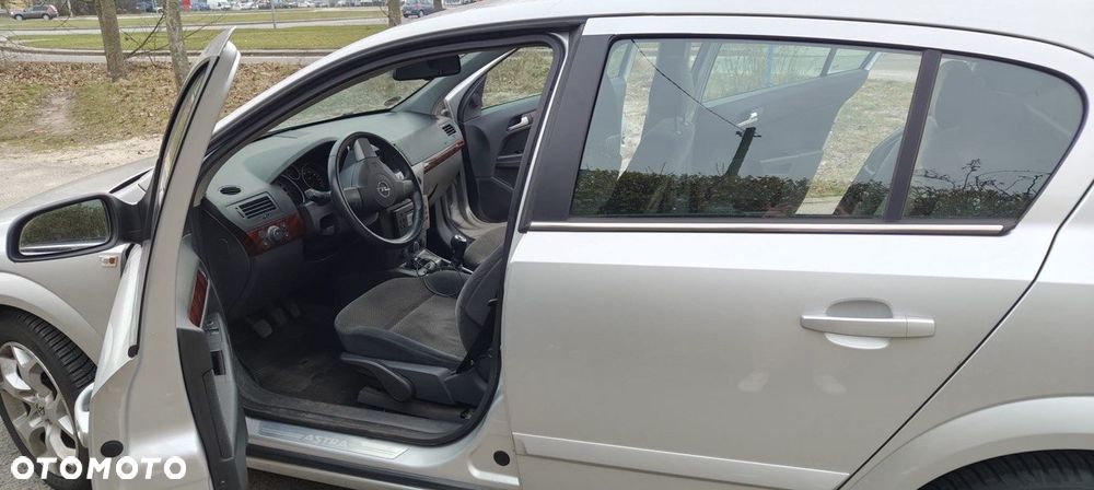 Opel Astra 1.6 - 5