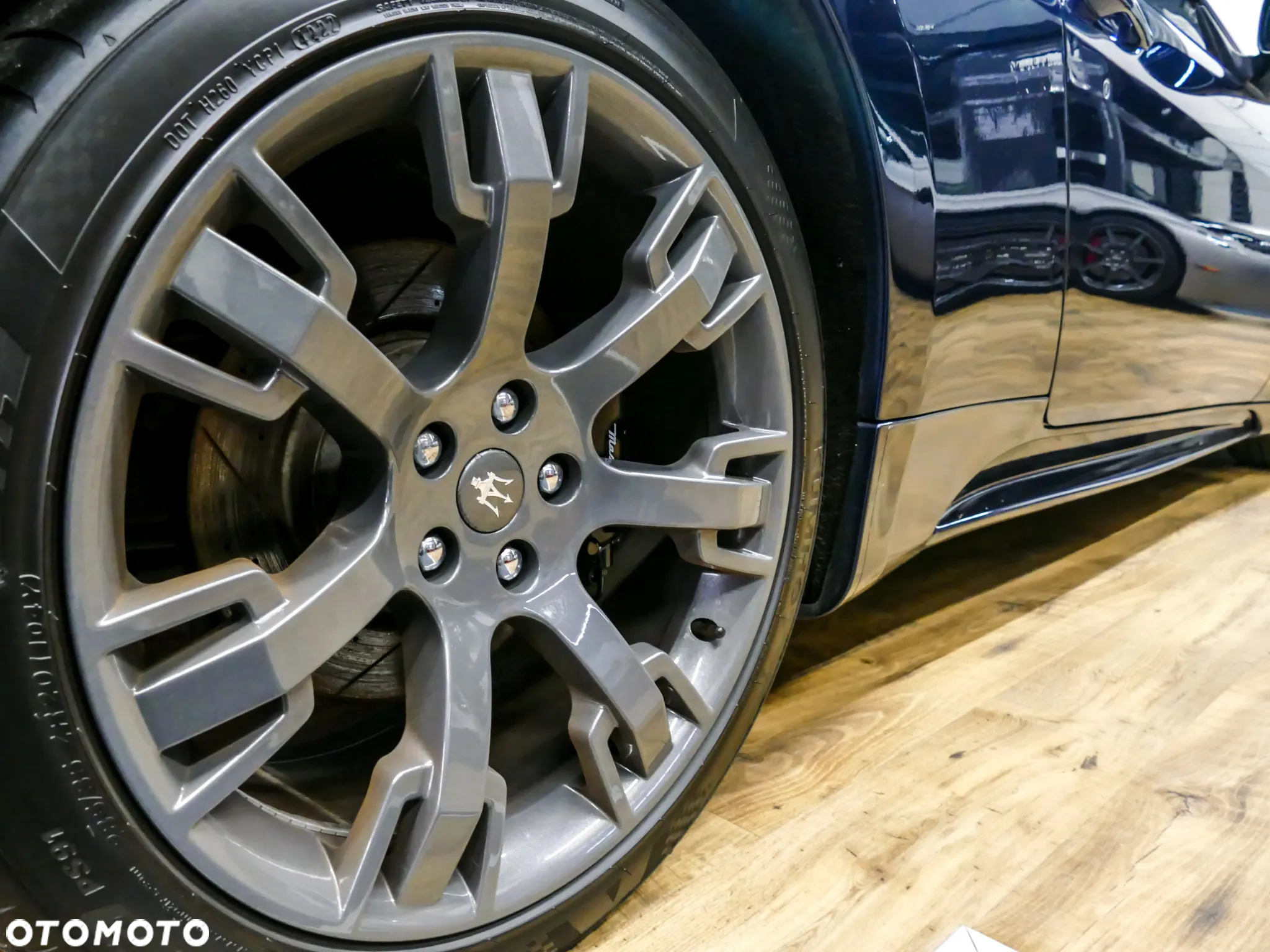 Maserati GranTurismo S Automat - 25