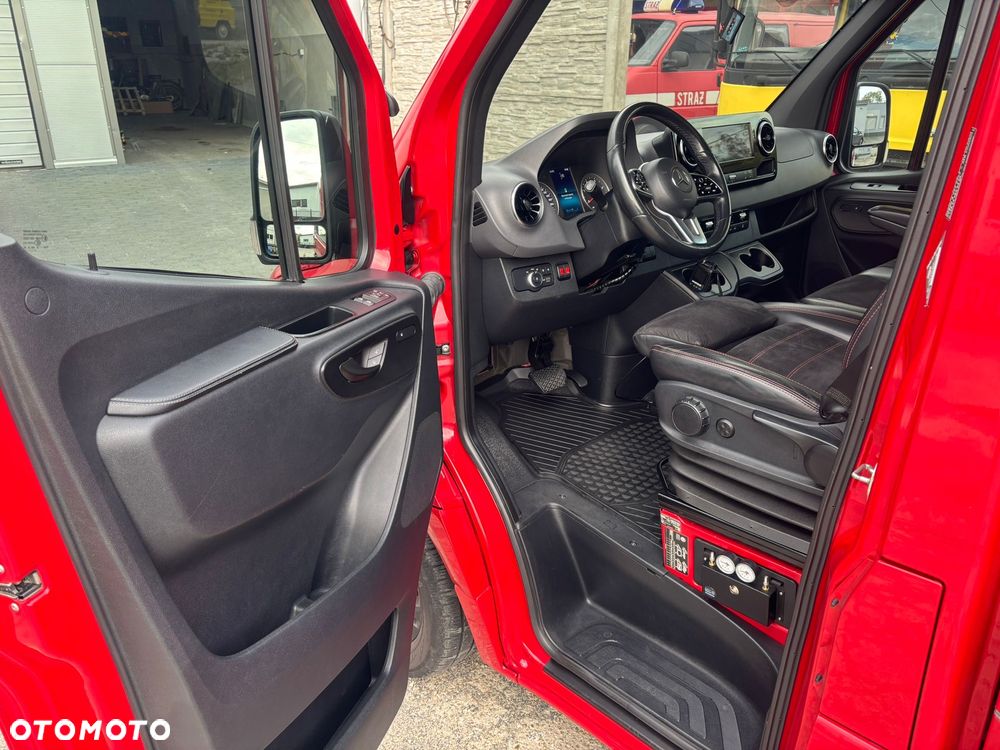 Mercedes-Benz Sprinter 319 3.0 v6 - 28