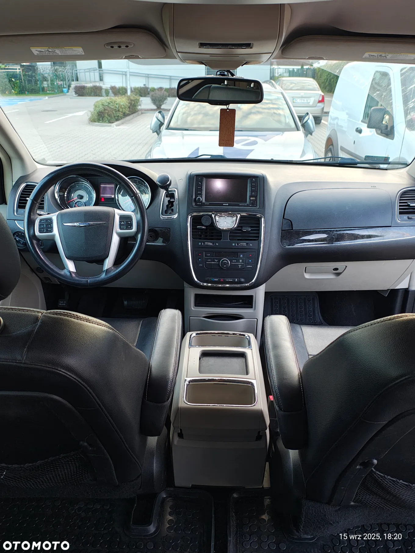 Chrysler Town & Country 3.6 Touring - 9