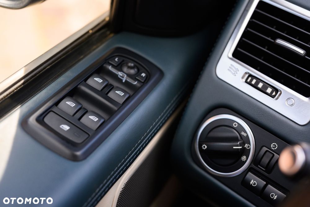 Land Rover Range Rover V8 Supercharged - 35