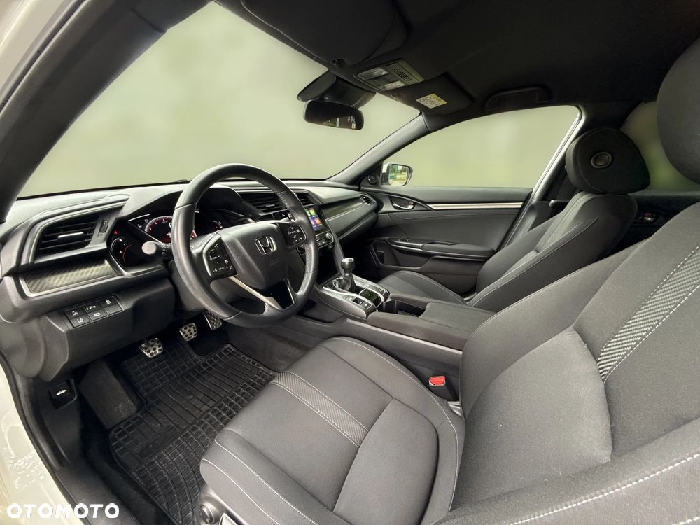 Honda Civic 1.5 T Sport (Navi) - 29