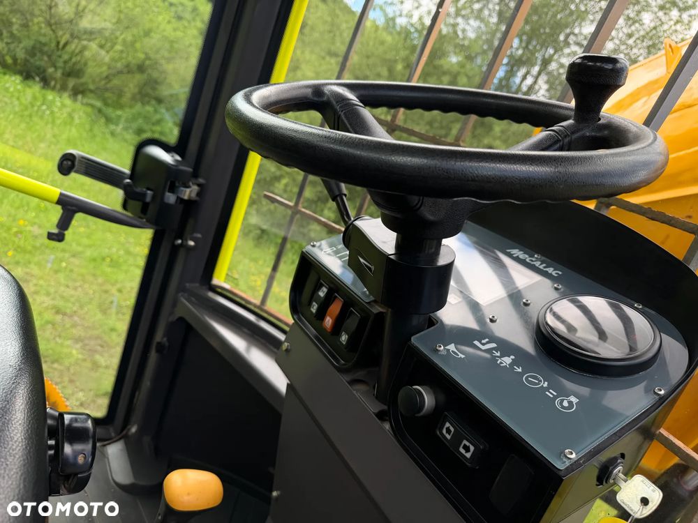 Terex MECALAC 6sMDX Wozidło Budowlane Rolnicze Kabina Pełna Wózek z Obrotową Kolebą. 6 ton ładowność. 4x4. Smarowanie centralne. KLIMA. Silnik Perkins. 4 cylindry. 675mtg. 2020 rok. Kamera z wielkim Ekranem! Jazda Rewers 3prędkości. Maszyna jak Nowa z Norweskiego Gospodarstwa! Ani deka luzów i wycieków! Hydrostatic. Pełny Oryginał. Hamulce brzytwa. Serwisy w DEKRA. Maszyna Woziła lekkie ładunki. Praktycznie zerowe zużycie. Wielka Okazja. Wszystko w pełnym Oryginale. Opony Oryginał wszystkie jak Nowe. Komendy Głosowe w maszynie! - 16