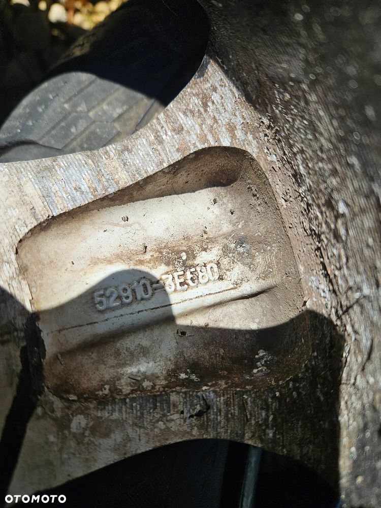 Koła Felgi Kia Sorento I 5x139,7 16" ET45 - 8