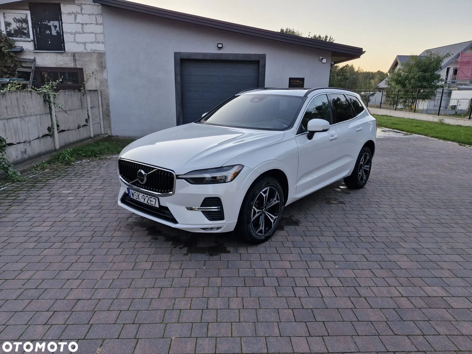 Volvo XC 60 T5 AWD Momentum - 1
