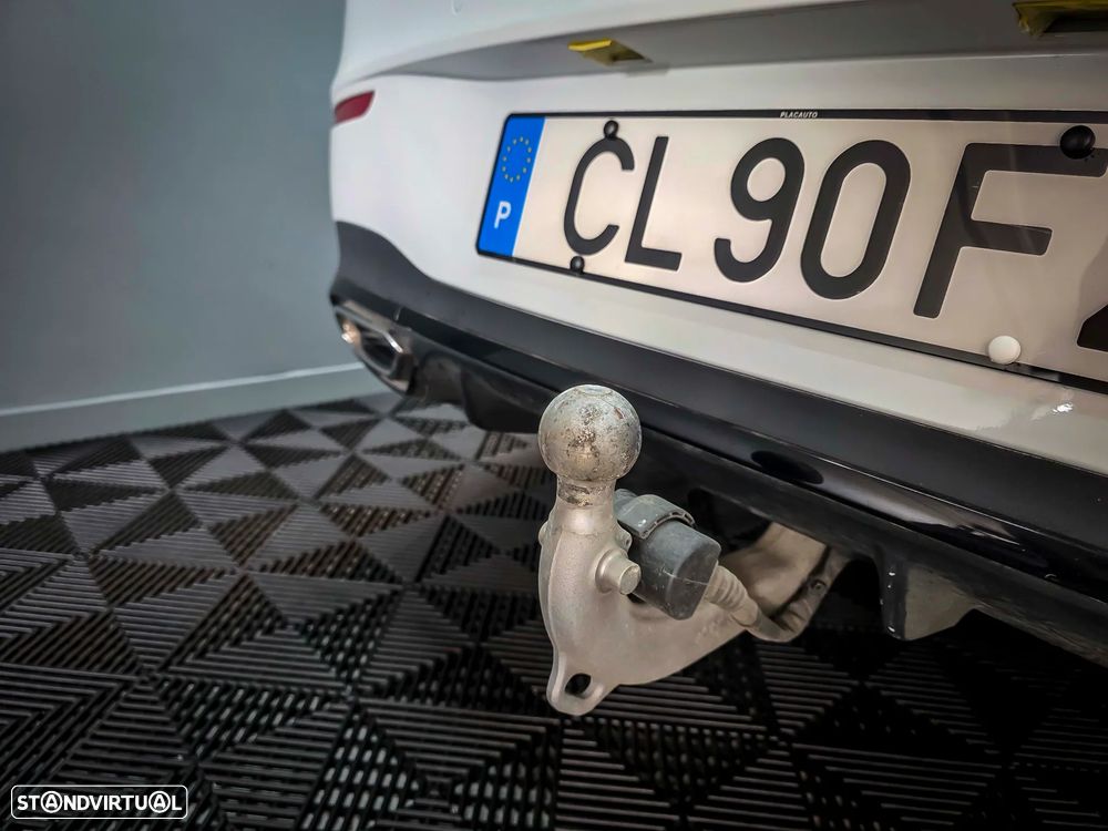 Mercedes-Benz CLA 250 e 8G-DCT AMG Line Advanced Plus - 14