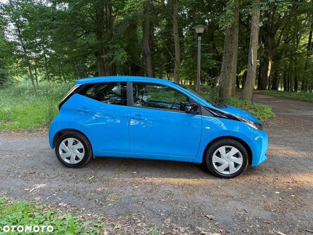 Toyota Aygo x-play touch - 6