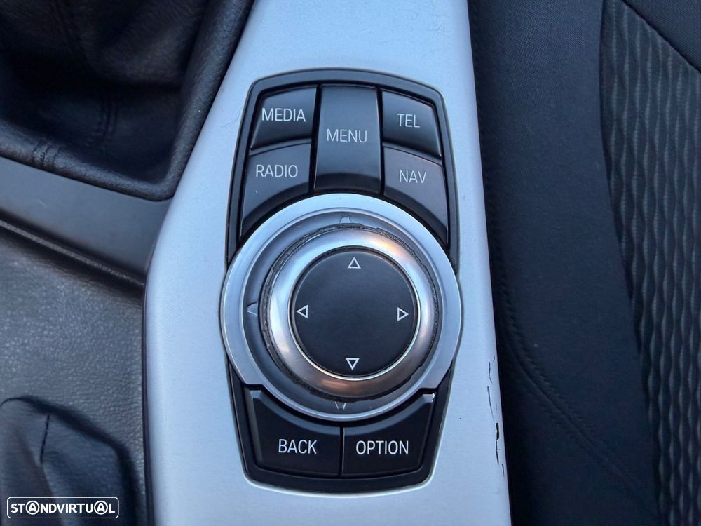 BMW 116 d EfficientDynamics - 24