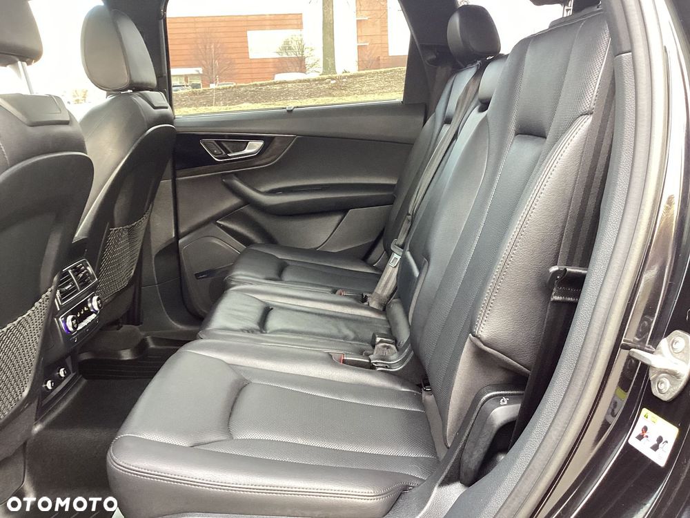 Audi Q7 - 19