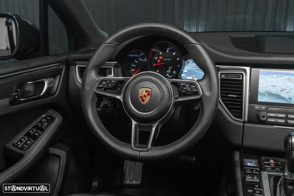 Porsche Macan - 10