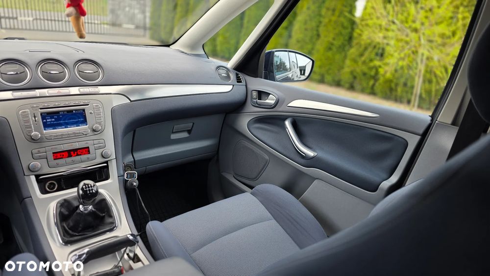 Ford S-Max 2.0 TDCi DPF Titanium - 13