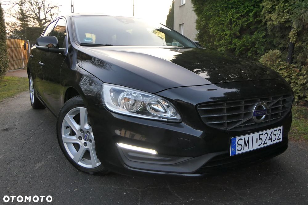 Volvo V60 D2 Drive-E Momentum - 3