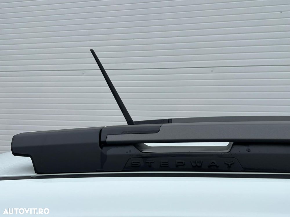 Dacia Sandero TCe 90 MT6 Comfort - 32