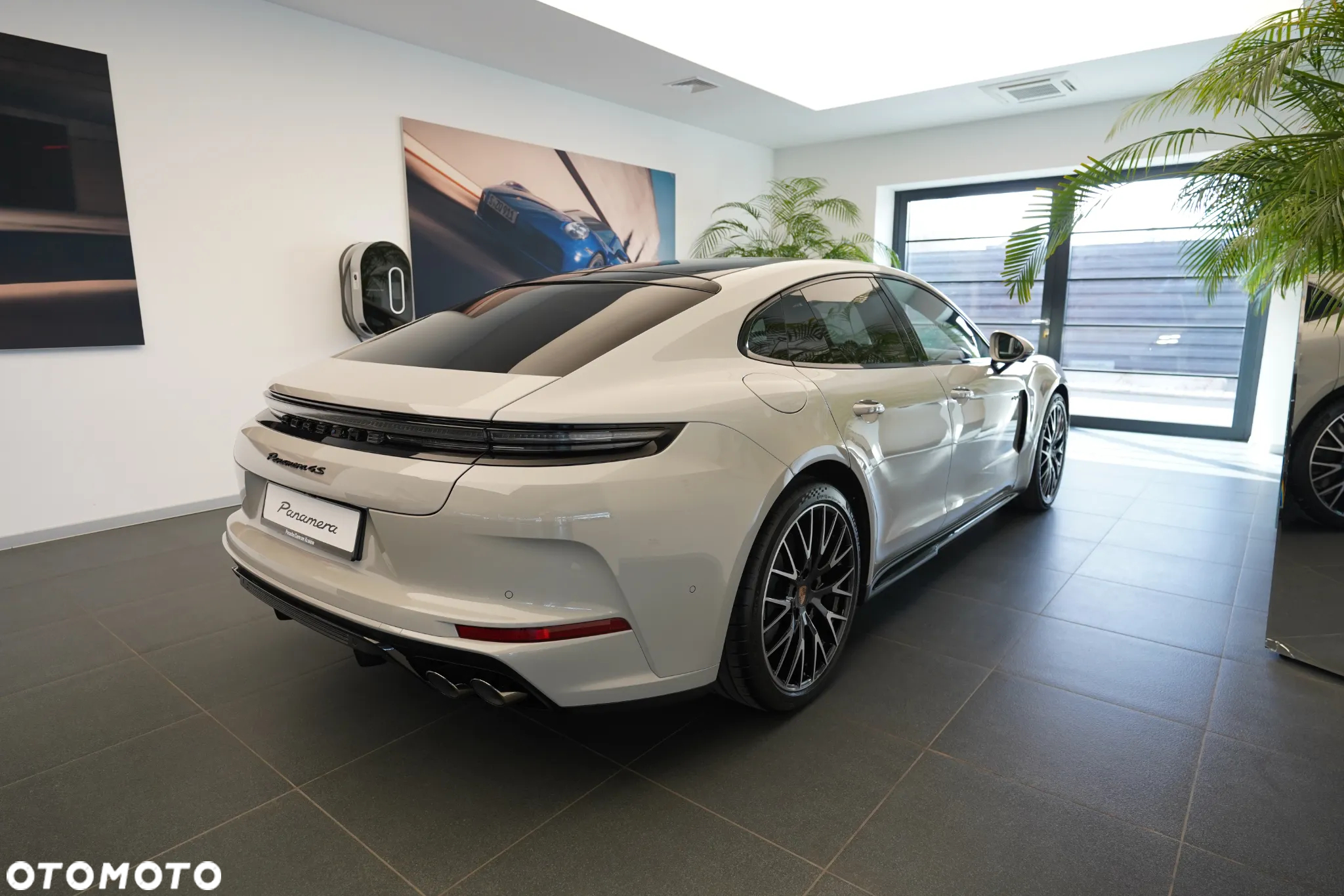 Porsche Panamera 4S E-Hybrid - 3