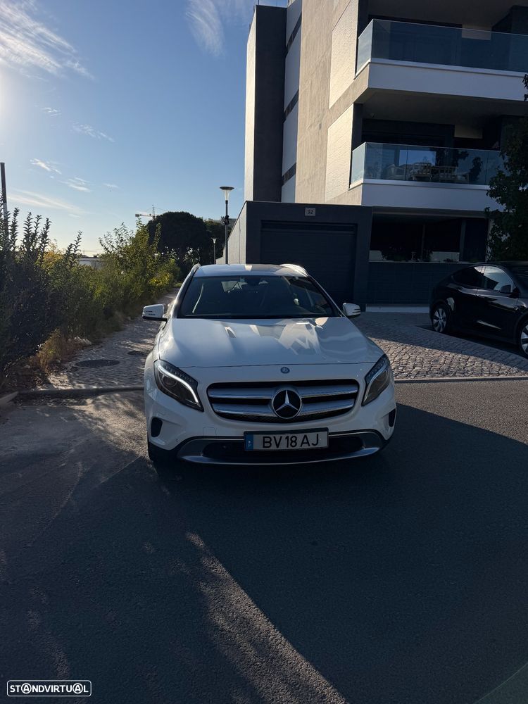 Mercedes-Benz GLA 200 (CDI) d 4Matic 7G-DCT Urban - 2