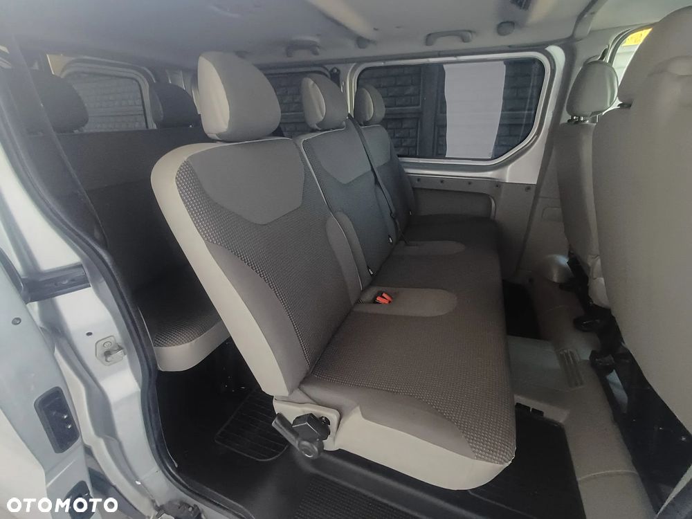 Renault Trafic - 25