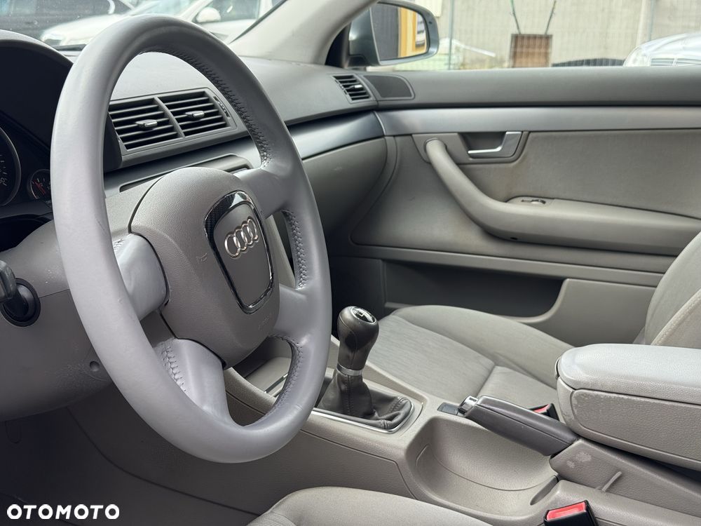Audi A4 Avant - 5