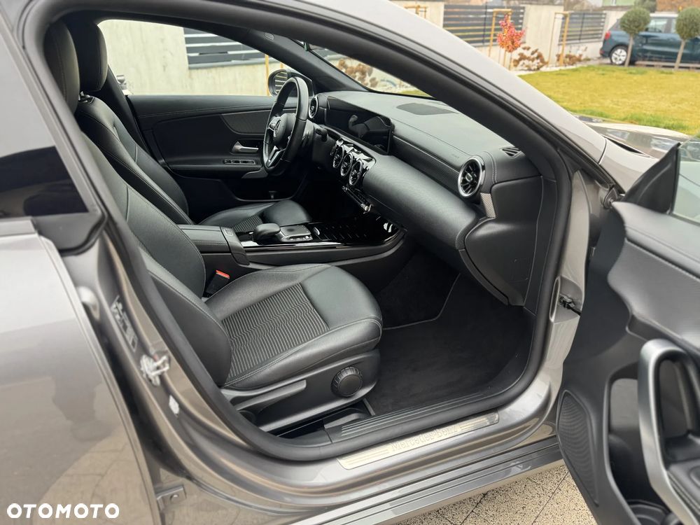 Mercedes-Benz CLA 200 d 8G-DCT Special Edition - 21