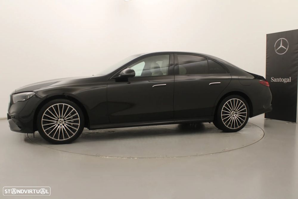 Mercedes-Benz E 300 Standard - 13