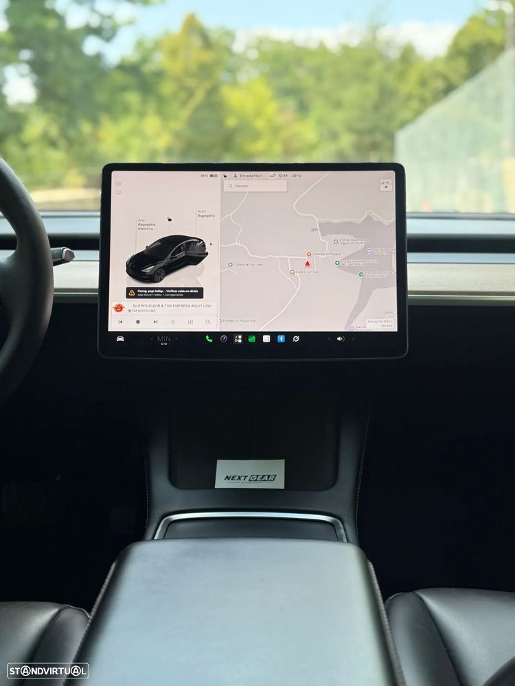 Tesla Model 3 Standard Range Plus RWD - 11