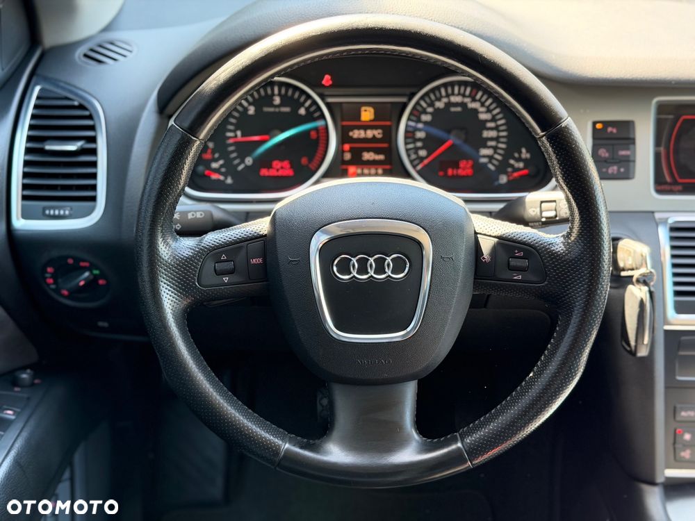 Audi Q7 3.0 TDI DPF clean diesel Quattro Tiptronic - 22