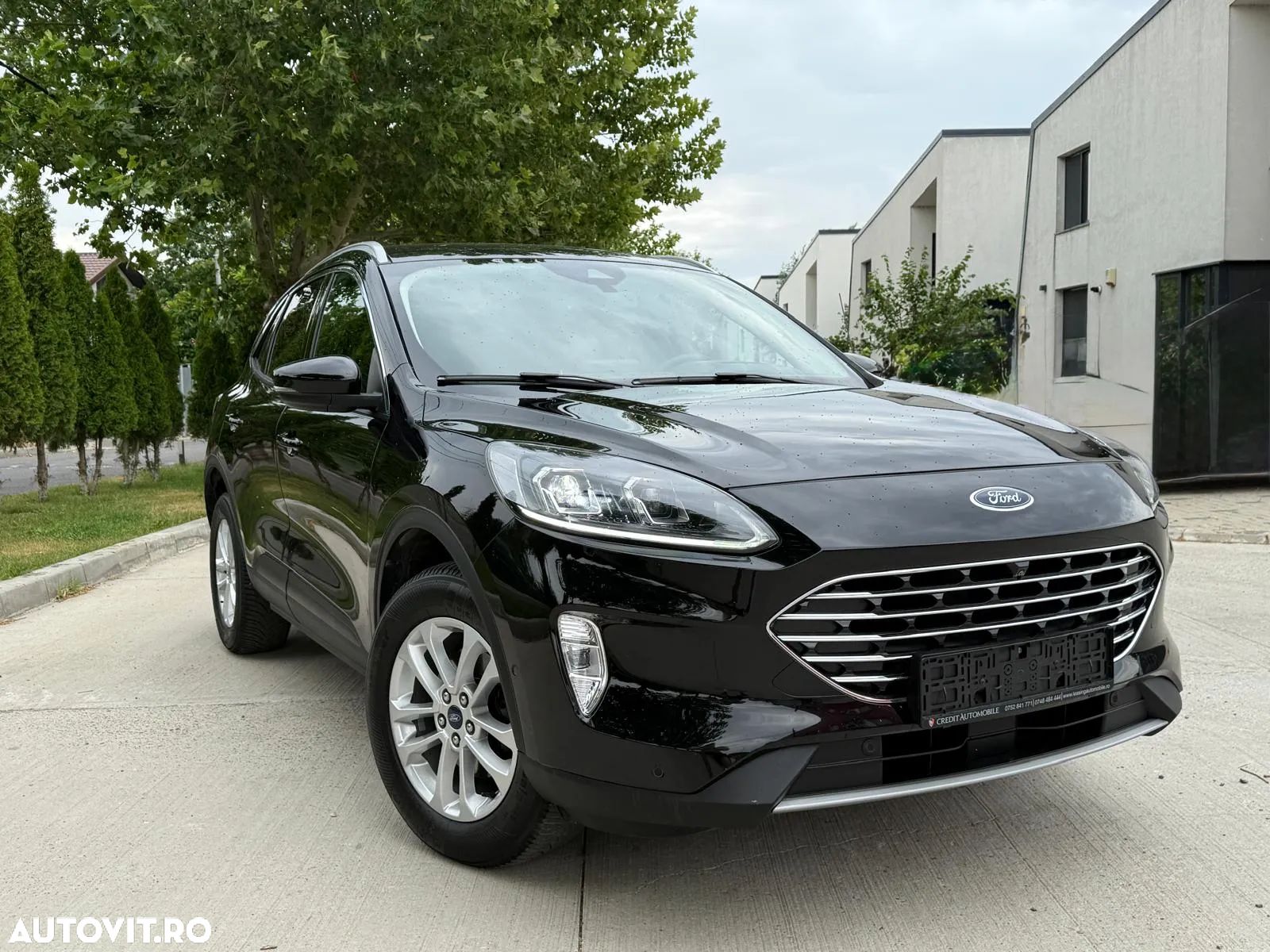 Ford Kuga 2.5 Duratec FWD FHEV Titanium - 1