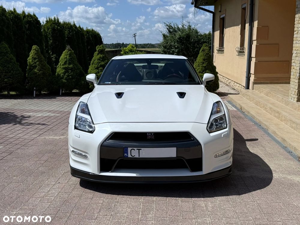 Nissan GT-R Black Edition - 9