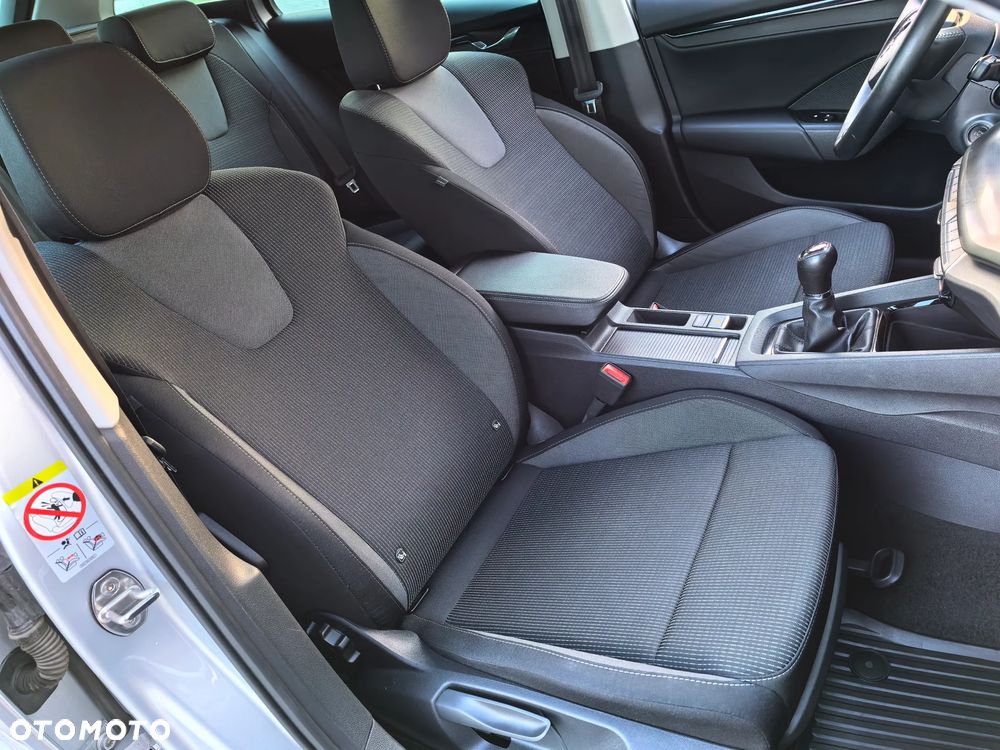 Skoda Octavia 1.5 TSI Business - 22