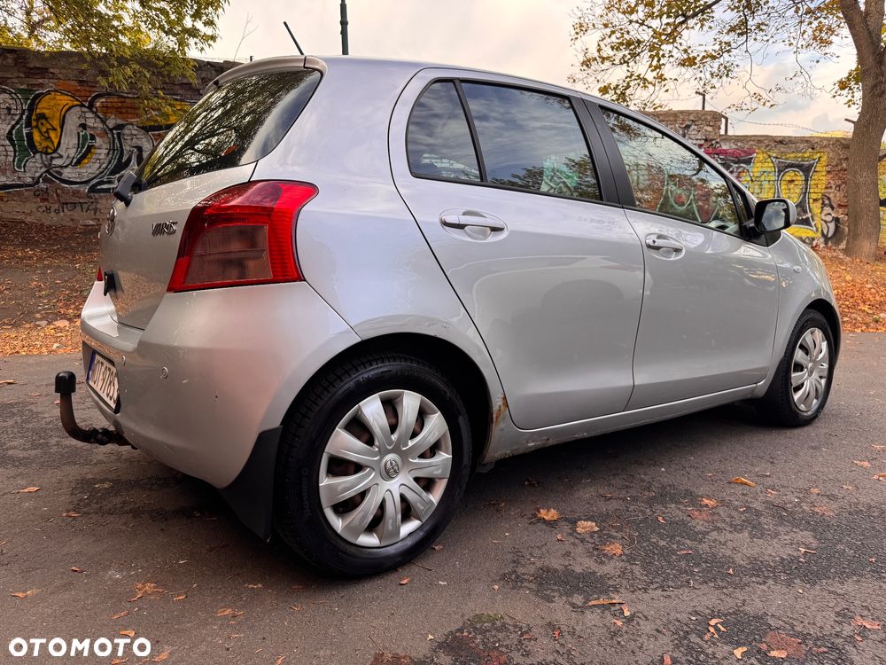 Toyota Yaris - 11