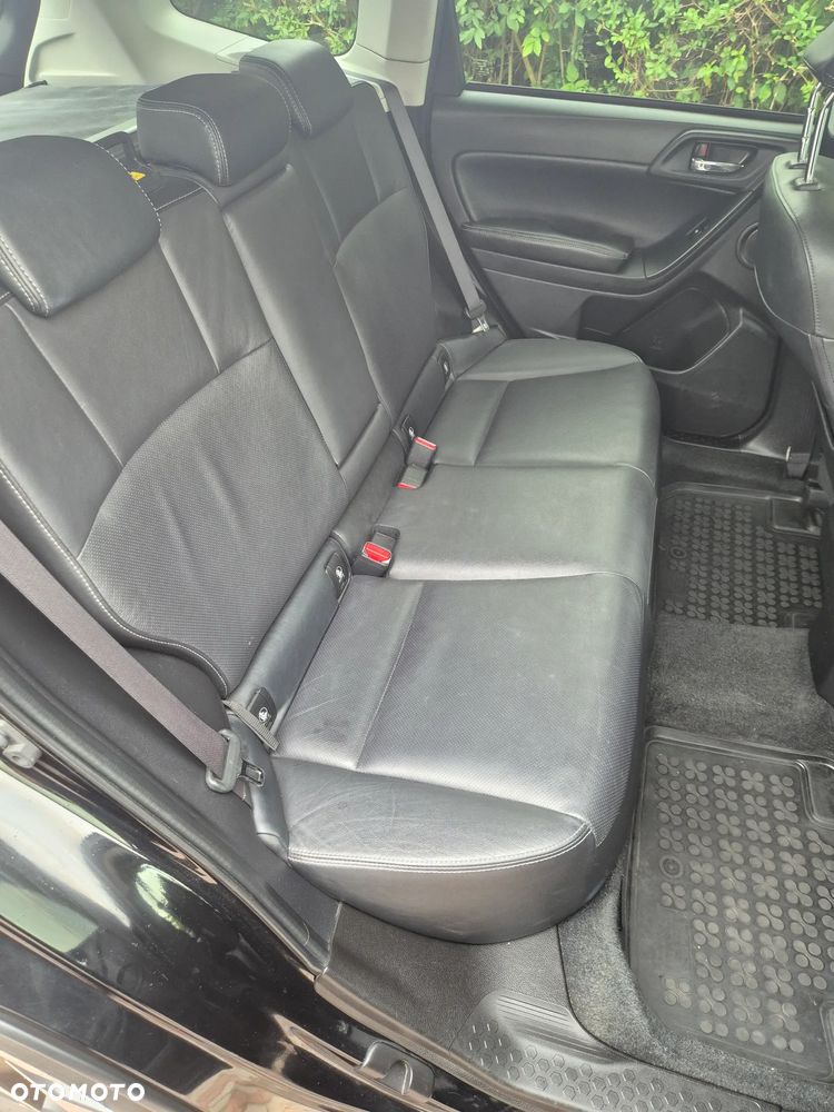Subaru Forester 2.0XT Platinum Lineartronic - 21