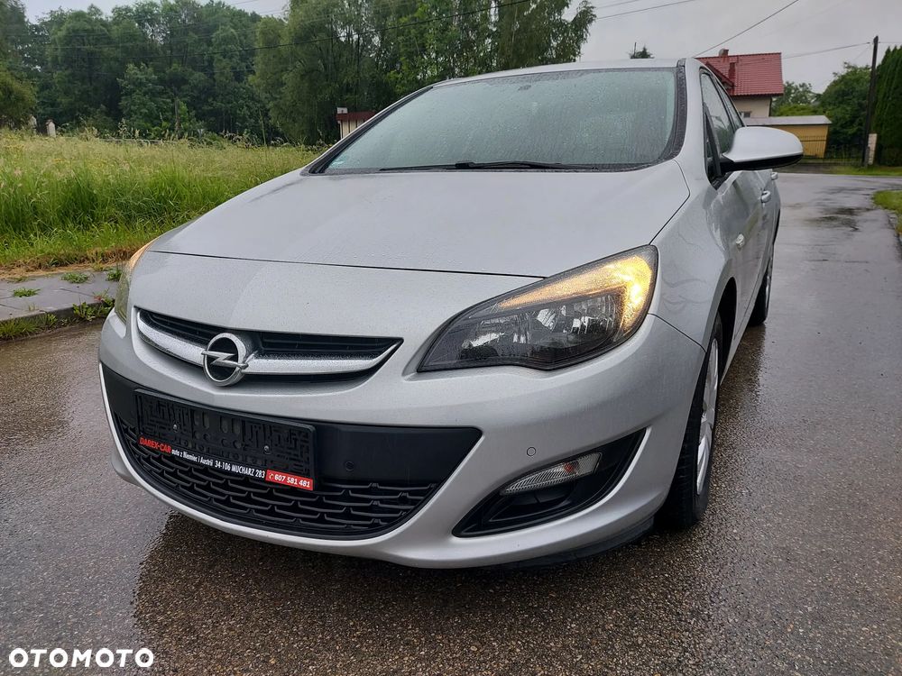 Opel Astra 1.4 Turbo - 11