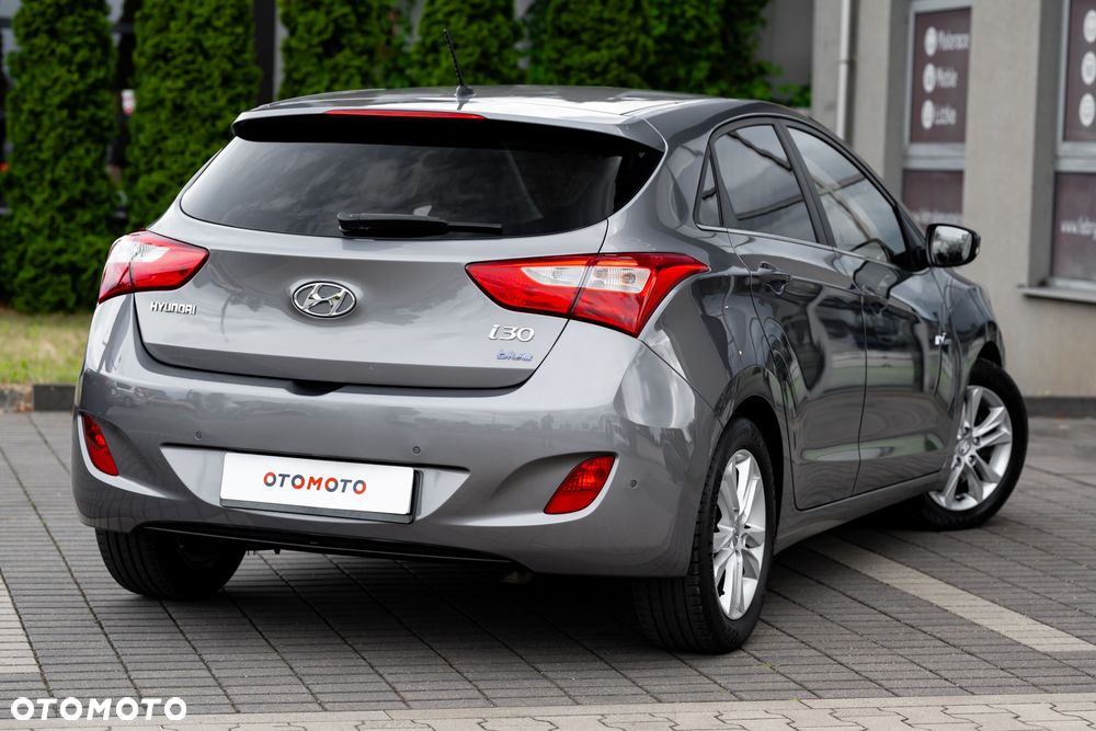 Hyundai i30 1.6 Trend - 13