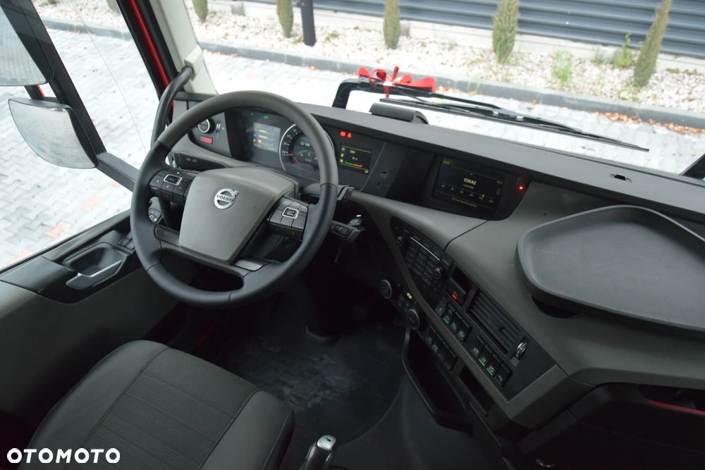 Volvo FH500 / FULL ADR / HYDRAULIKA / EURO 6 / ACC / LEDY / ALUFELGI / SERWISOWANY / SPROWADZONY - 26