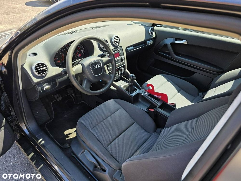 Audi A3 3-drzwiowe 1.6 Attraction - 7