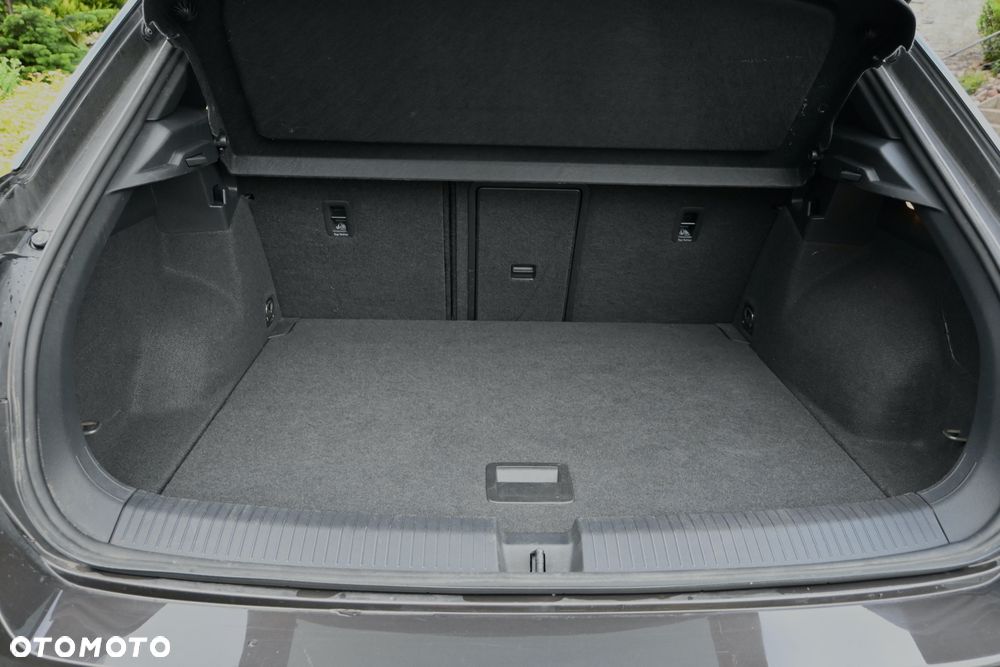 Volkswagen T-Roc 2.0 TDI SCR 4MOTION DSG R-Line - 35