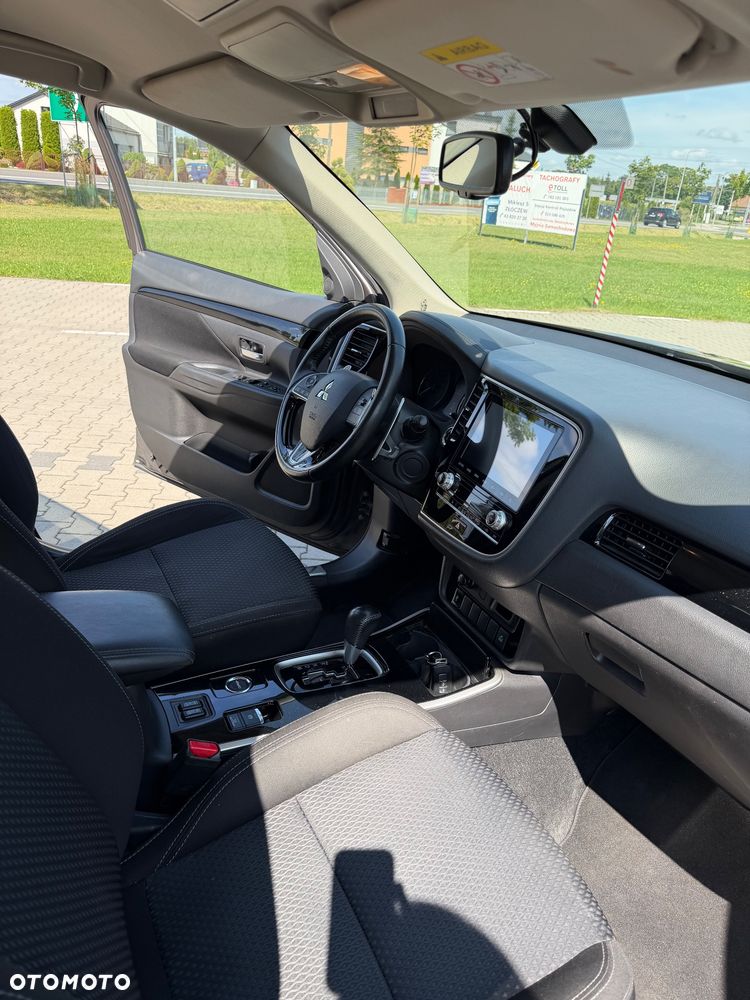Mitsubishi Outlander 2.0 Instyle SDA 4WD CVT - 5