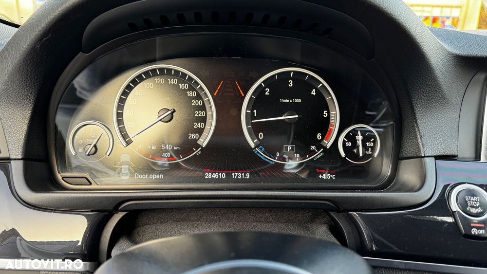 BMW Seria 5 530d xDrive AT - 13