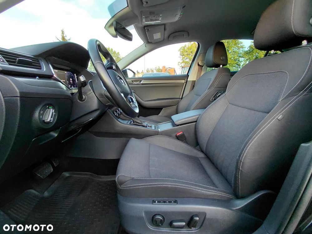 Skoda Superb 2.0 TDI SCR Style DSG - 19