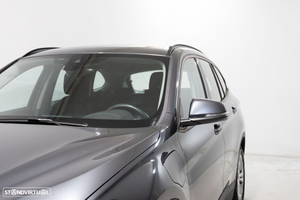 BMW X1 25 e xDrive Corporate Edition - 6