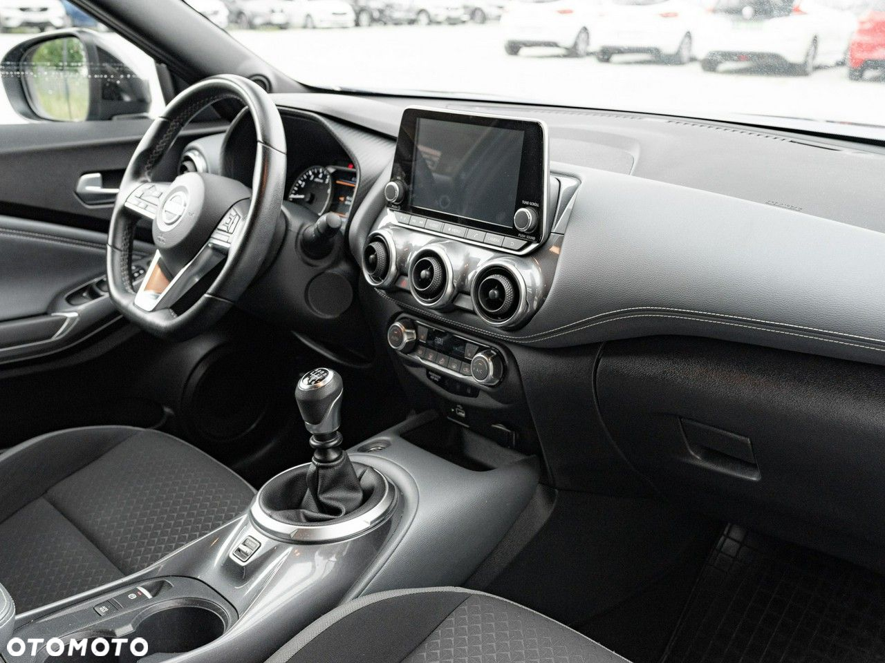 Nissan Juke 1.0 DIG-T N-Connecta - 32